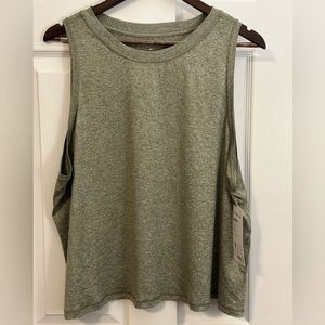 Athleta Uptempo Tank 2x NWT: OLIVE Athletic Women’s Plus Size Workout Yoga